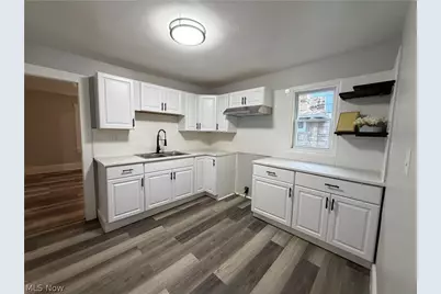 18211 Landseer Road, Loveland, OH 44119 - Photo 8