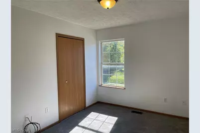 827 Marie Avenue, Akron, OH 44314 - Photo 6