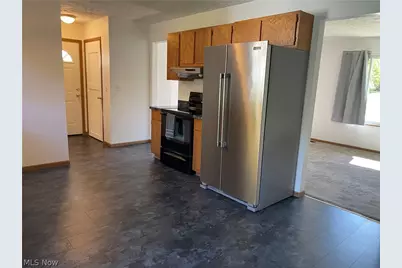 827 Marie Avenue, Akron, OH 44314 - Photo 4