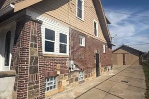 659 Glendora Ave, Akron, OH 44320 - Photo 2