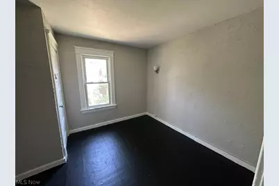 884 E 150th Street, Loveland, OH 44110 - Photo 12