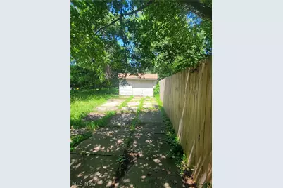 1725 Wickford Road, Loveland, OH 44112 - Photo 4