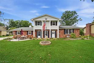 831 Oakcrest Ln NE, Massillon, OH 44646 - Photo 2