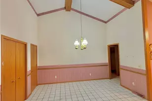 6899 Corrine Dr NW, Canton, OH 44718 - Photo 16