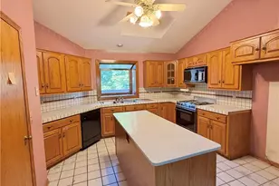 6899 Corrine Dr NW, Canton, OH 44718 - Photo 18