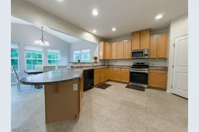 867 Starr Ridge Street SE, Massillon, OH 44646 - Photo 8