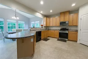 867 Starr Ridge St SE, Massillon, OH 44646 - Photo 8