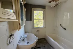 891 Davies Ave, Akron, OH 44306 - Photo 14