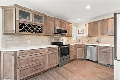 6900 Atlantic Boulevard NE, Louisville, OH 44641 - Photo 10
