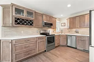 6900 Atlantic Blvd NE, Louisville, OH 44641 - Photo 10