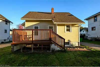 1366 Prospect Street, Barberton, OH 44203 - Photo 12