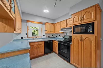 651 Ivywood Drive, Tallmadge, OH 44278 - Photo 12