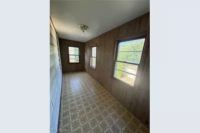 631 E 113th Street, Loveland, OH 44108 - Photo 6