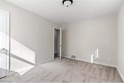 1332 Greenwood Avenue, Akron, OH 44320 - Photo 12