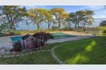 11820 Edgewater Drive #513, Oakwood, OH 44107 - Photo 10