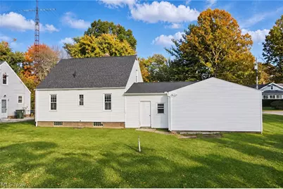 2917 Kirby Avenue NE, Canton, OH 44705 - Photo 6