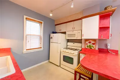 2046 Fairview Avenue, Loveland, OH 44106 - Photo 6