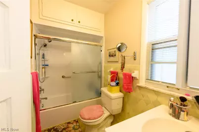 2046 Fairview Avenue, Loveland, OH 44106 - Photo 10