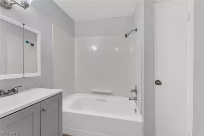 6706 Lawn Avenue, Loveland, OH 44102 - Photo 14