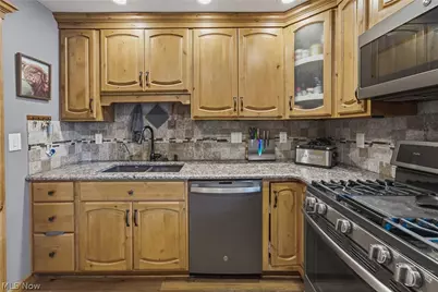 2103 Broad Avenue NW, Canton, OH 44708 - Photo 8