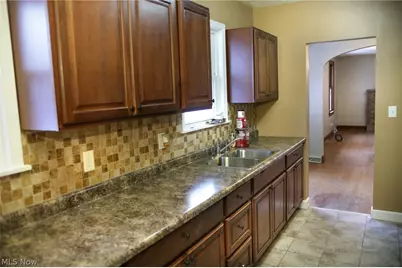 1708 18th Street NW, Canton, OH 44703 - Photo 4