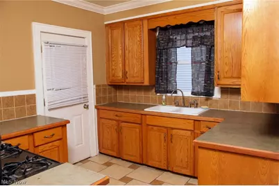 725 22nd Street NW, Canton, OH 44709 - Photo 6