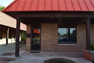 103 5th St, Barberton, OH 44203 - Photo 1