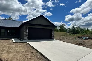 997 Beech Ave, Millersburg, OH 44654 - Photo 1