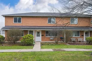 2470 Warren Pkwy, Twinsburg, OH 44087 - Photo 1