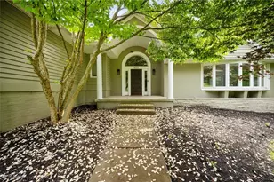 2711 Glenmont Rd NW, Canton, OH 44708 - Photo 1