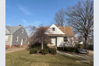 116 Arlington Circle, Wickliffe, OH 44092 - Photo 1