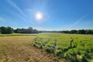 1393 State Route 13 SE, Crooksville, OH 43731 - Photo 1