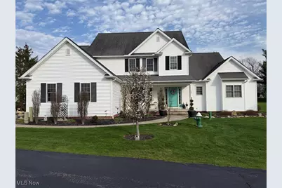 25 Pine Villa Trail, Aurora, OH 44202 - Photo 1