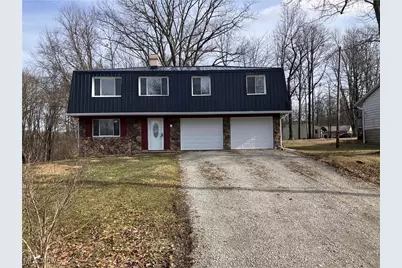 261 E Mohawk Drive, Malvern, OH 44644 - Photo 1