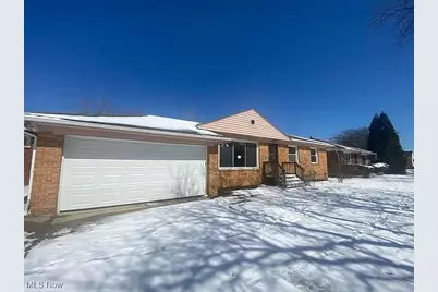 19201 Hathaway Lane, Warrensville Heights, OH 44122 - Photo 1