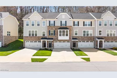 820 Buckeye Drive, Akron, OH 44303 - Photo 1