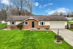 915 39th St SW, Canton, OH 44706 - Photo 1