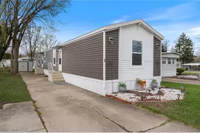 1166 Lafayette Rd #D4, Medina, OH 44256 - Photo 1