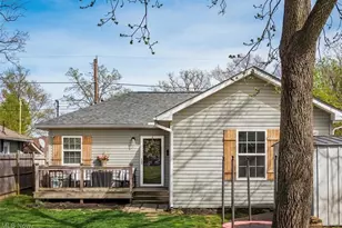 1962 Norwood Blvd, Zanesville, OH 43701 - Photo 1