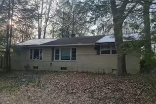 315 Loma Dr, Akron, OH 44319 - Photo 1