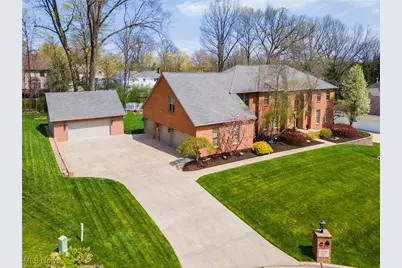 5880 Rosewood Drive, Boardman, OH 44512 - Photo 1