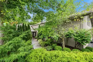 540 Bent Creek Ovl, Aurora, OH 44202 - Photo 1