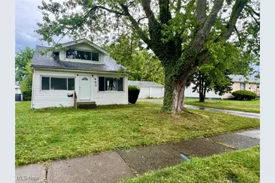 493 E 331st Street, Eastlake, OH 44095 - Photo 1