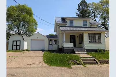 630 N Lincoln Court, Louisville, OH 44641 - Photo 1