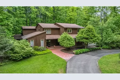 10576 Hemlock Ridge Drive, Chardon, OH 44024 - Photo 1