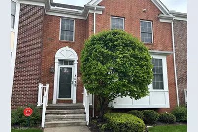 8628 Chester Parkway, Loveland, OH 44106 - Photo 1