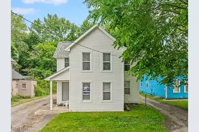 319 Sterling Court, Akron, OH 44304 - Photo 1