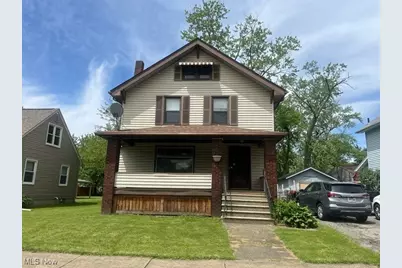 548 Adelaide Avenue SE, Warren, OH 44483 - Photo 1