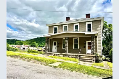 422 Whitely Street, Bridgeport, OH 43912 - Photo 1