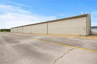 750 SE Catawba Rd, Port Clinton, OH 43452 - Photo 1